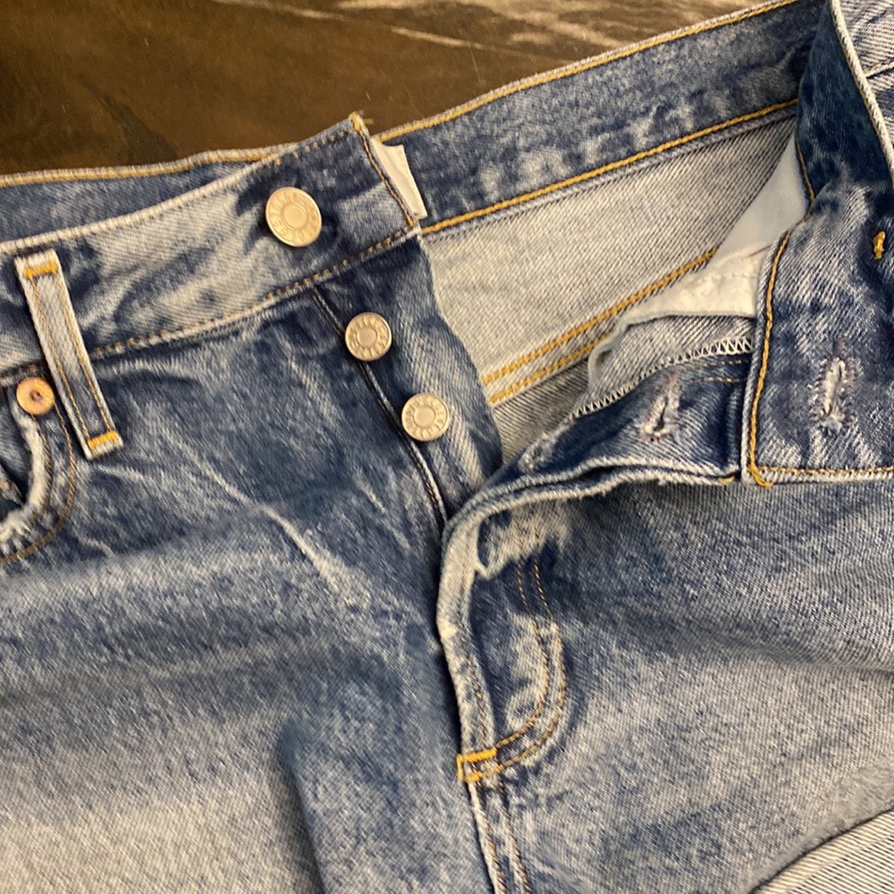 AGOLDE | Parker Vintage Jean Shorts distressed raw buttonfly women’s 27 - Picture 4 of 7